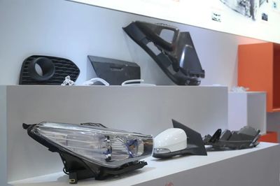 汽配要拼“塑”实力 震雄助力汽车轻量化之路